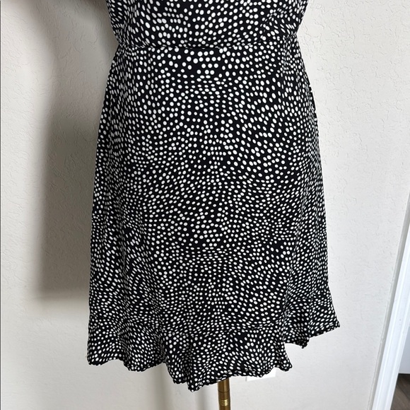 Altar'd State Black and White dot Sundress Sz M - Picture 3 of 9